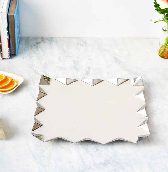 Criss Cross Platter