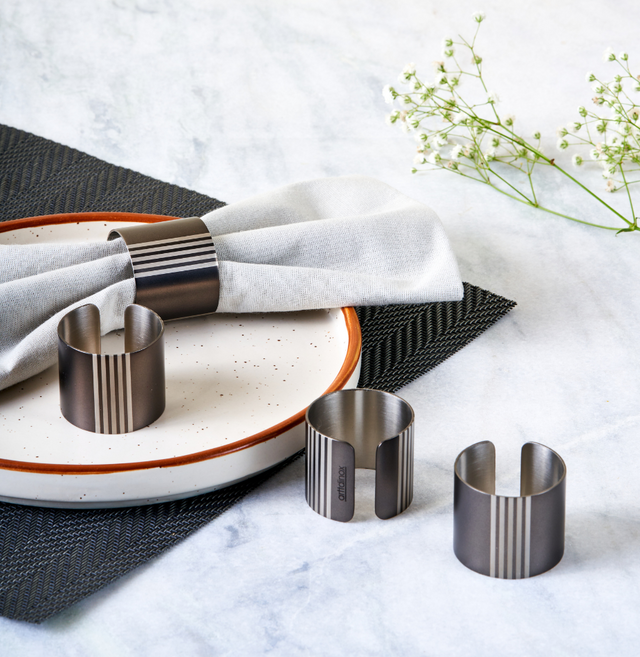 Decoline - Gun Metal Napkin Rings