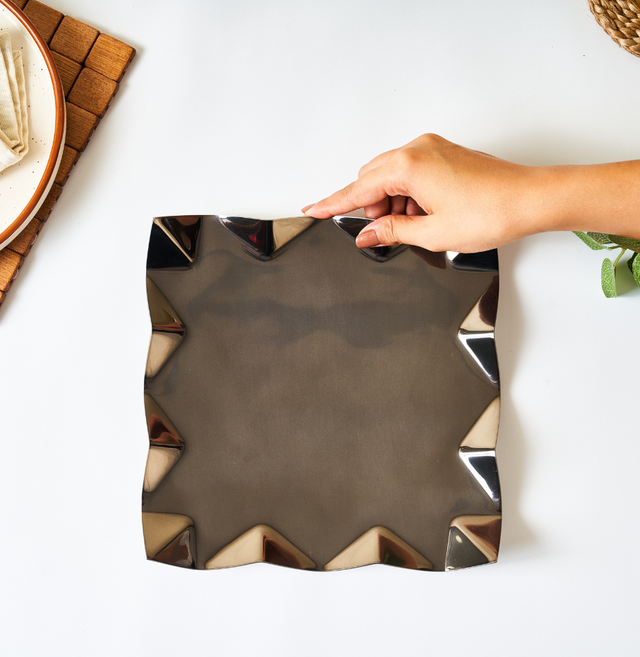 Criss Cross Platter With PU - Small