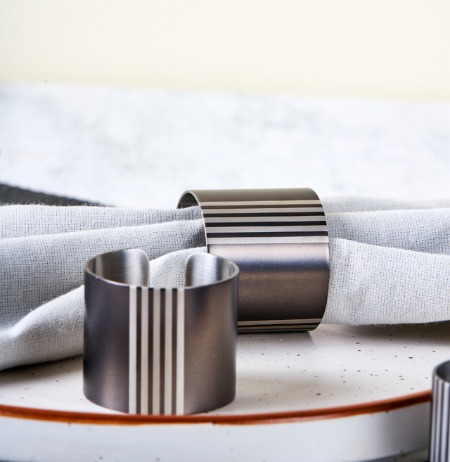 Decoline - Gun Metal Napkin Rings