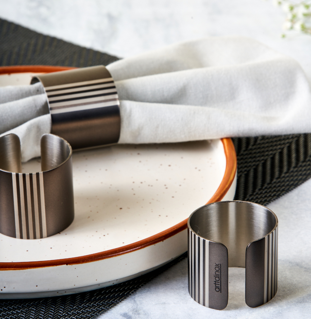 Decoline - Gun Metal Napkin Rings