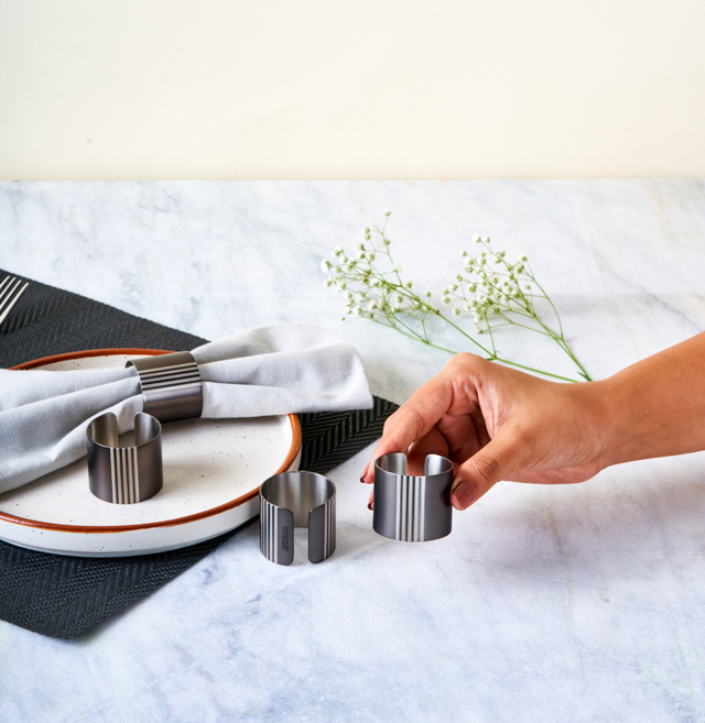 Decoline - Gun Metal Napkin Rings