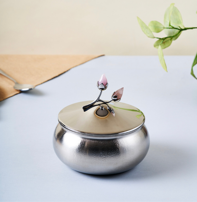 Rose Quartz Serving Bowl with Lid Small & Textured