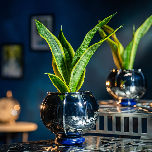 Poppy Vase with Lapiz Lazuli Stone Large