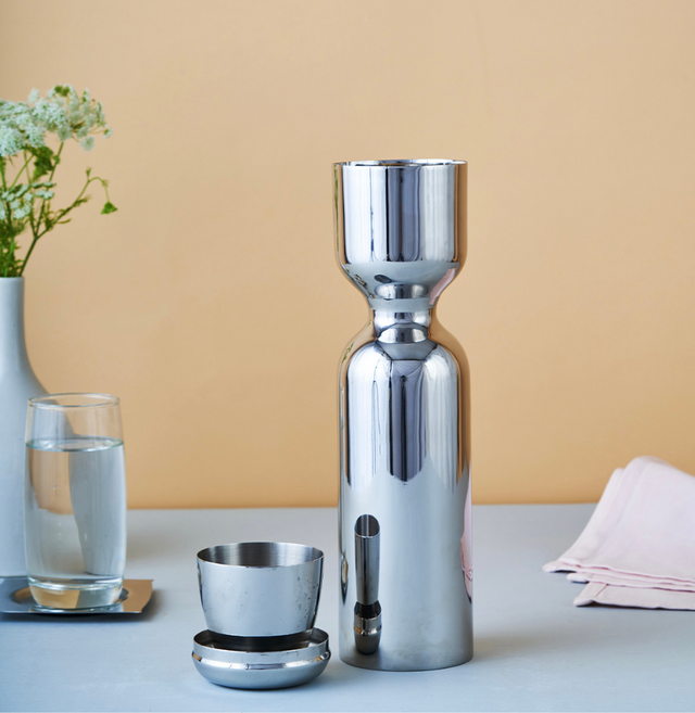 Pop Up Water Pitcher