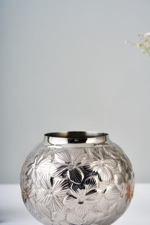 Leaf Vase Large – Elegant Stainless Steel Home Decor